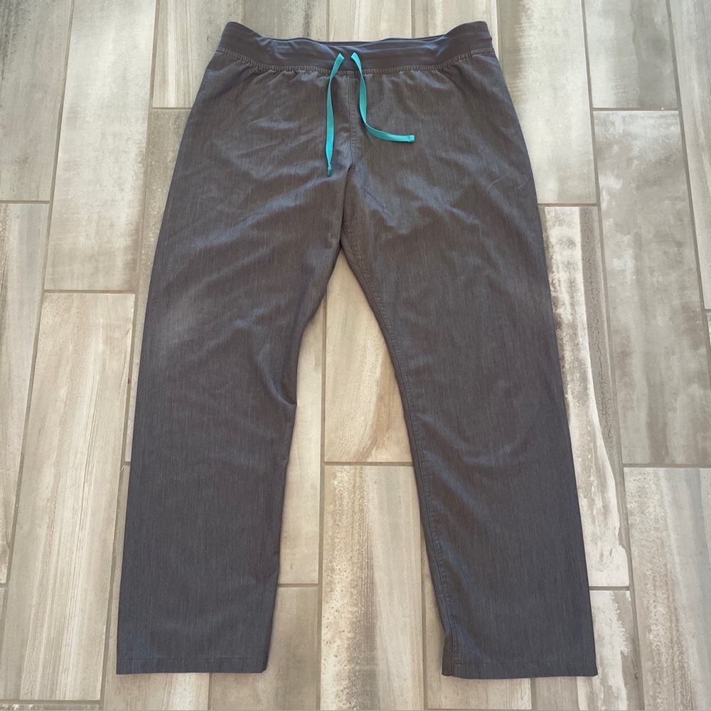 Figs Technical Collection Gray Basic Livingston S… - image 1